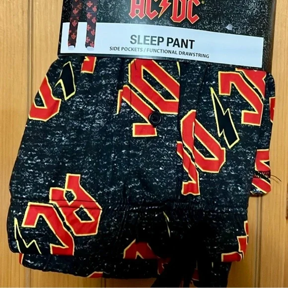 AC⚡️DC, NWT, Rock Men’s Pajama Pants, M (32-34) - Picture 4 of 4